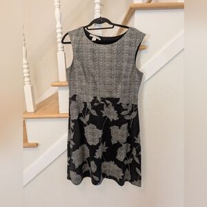 Maggy London - Navy and Gray Leaf Pattern Shift Dress - Size 14